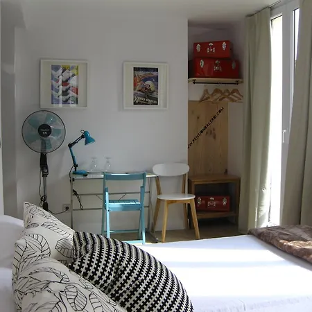 Guest house Boulevard Roomss 2*