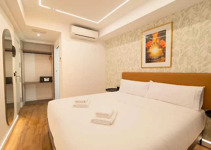 Ξενοδοχείο με διαμερίσματα Boulevard Roomss